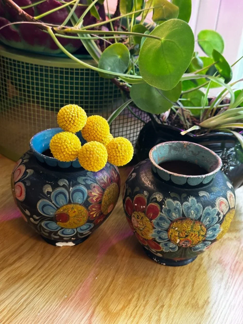 Unknown vintage folk